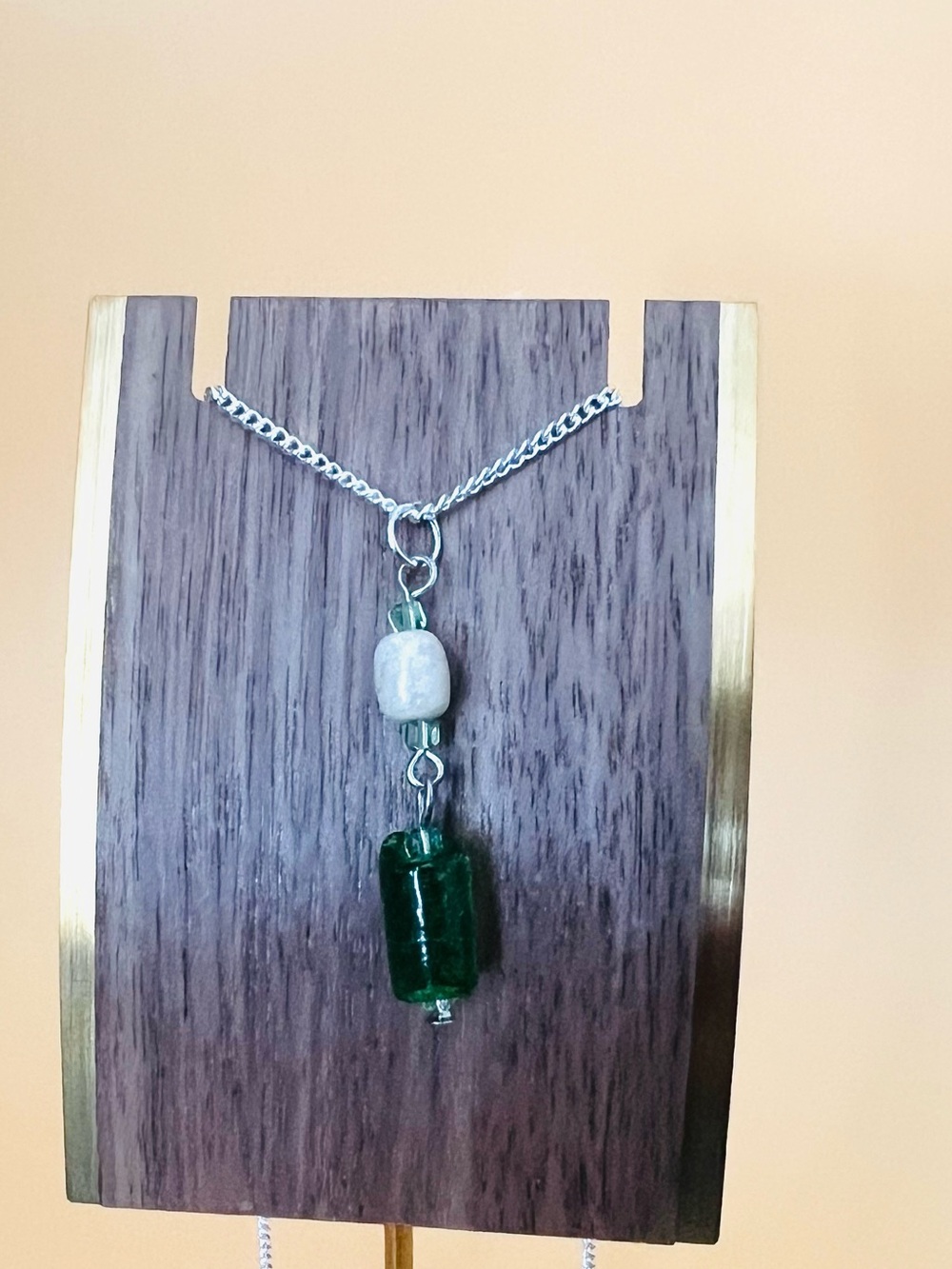 Green Glass Bead Pendant Necklace - silver plated